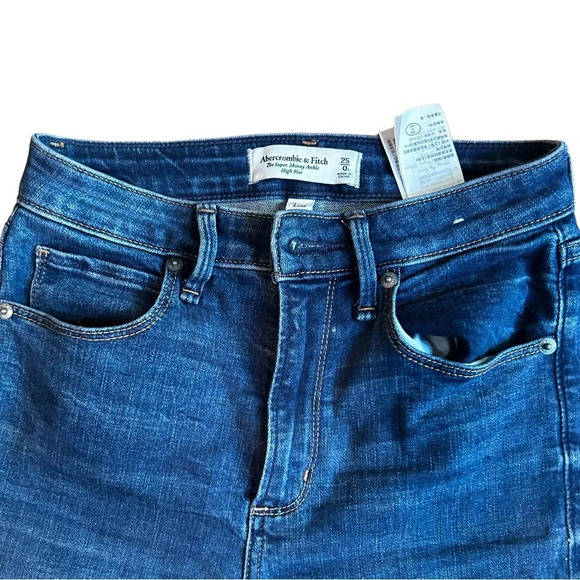 Abercrombie & Fitch Curve Love 25/0 Short Super Skinny Ankle High Rise Jeans - Picture 4 of 12